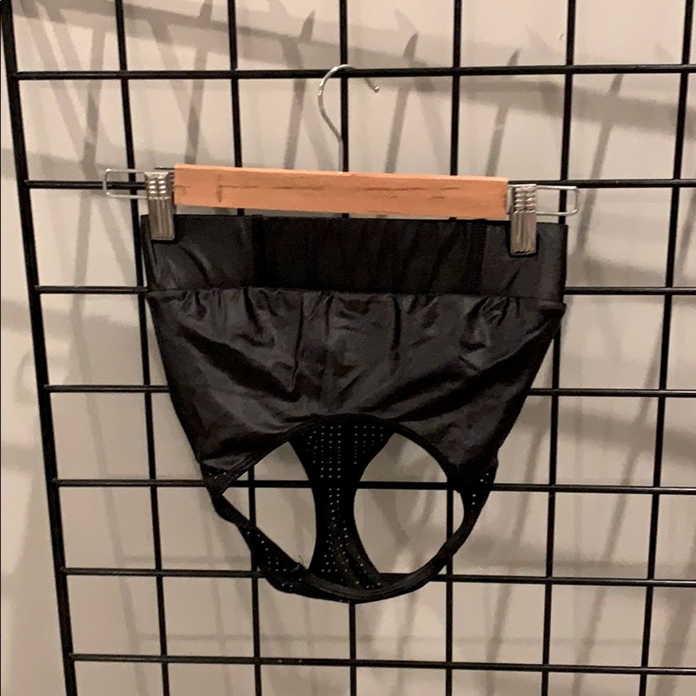 NUX sports bra